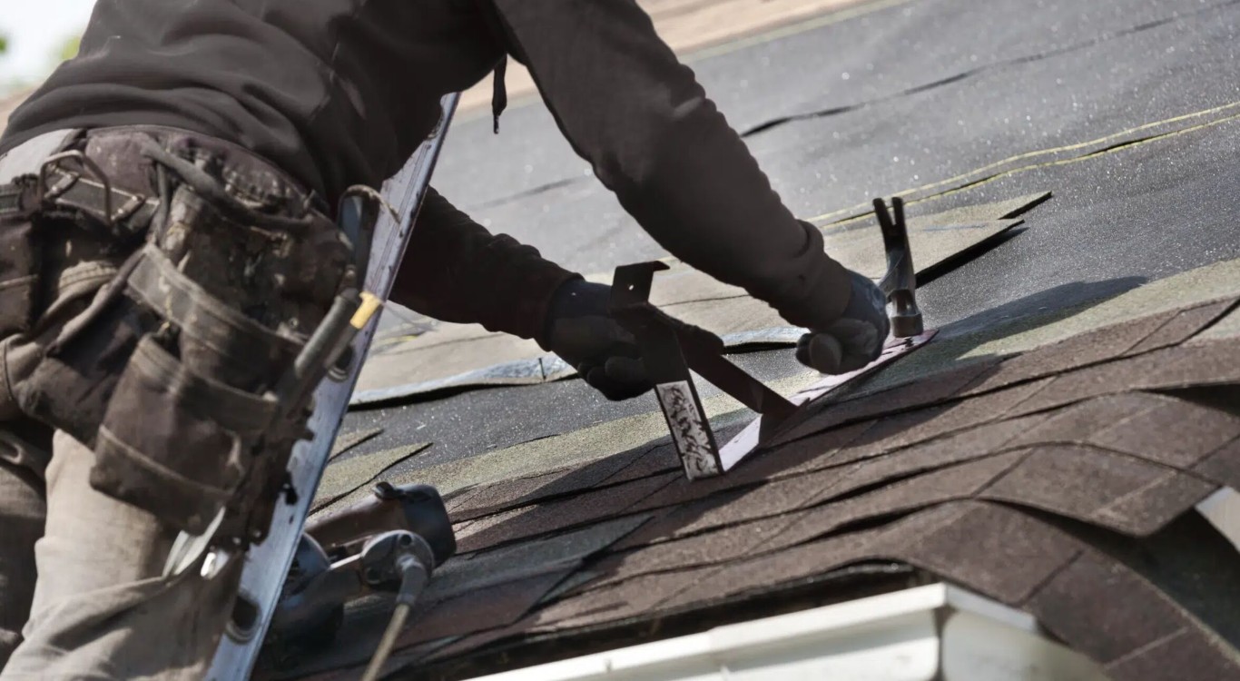 Professional roof repair services in Centreville, VA